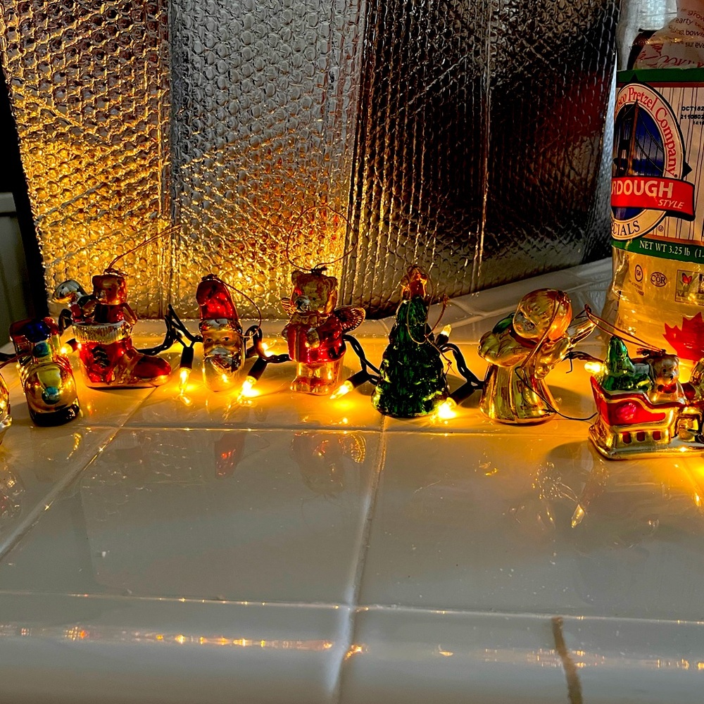 VINTAGE SET HEAVY GLASS CHRISTMAS ORNAMENTS with Bonus 2Polar Bear figures #0045